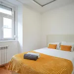 The Cordeiro House - No 67 - 2D - Spacious Three Bedroom Apartment